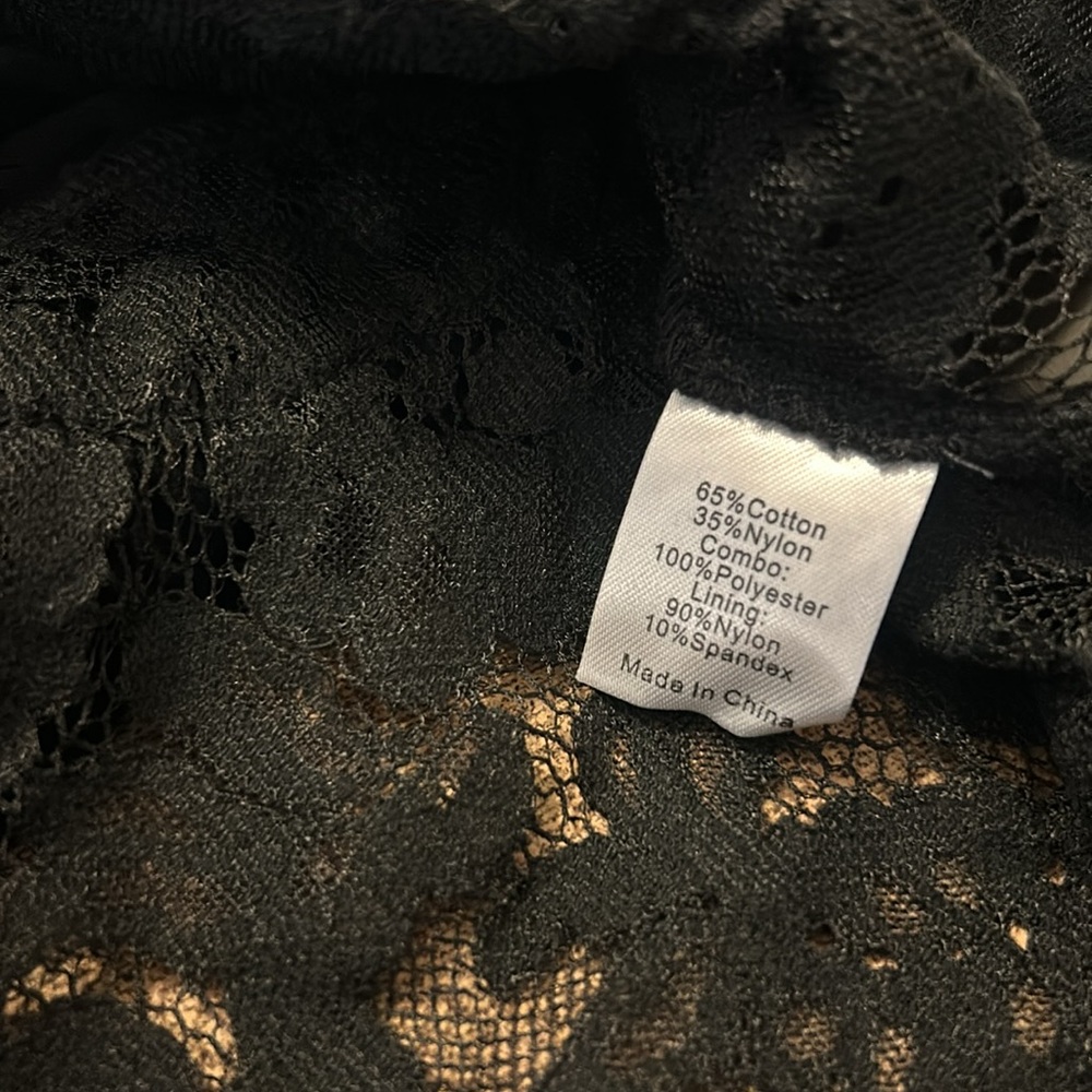 Black Lace Myla Top - Picture 9 of 12